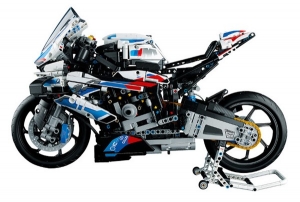 BMW M 1000 RR - stavebnice Lego Technic 42130
