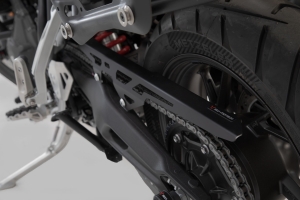 kryt řetězu- černý Triumph Tiger 900/ GT/ Rally/ Pro (19-).