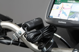 Mini USB nabíječka lead For 12V DIN  2000 mA.