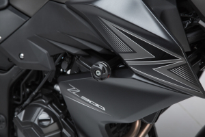 padací protektor  Kawasaki Z 300 (15.-).