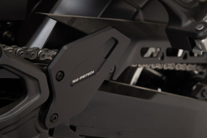 kryt zadní brzdové pumpy Kawasaki Z900RS / Cafe (17-).