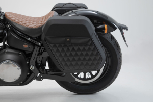 SLH nosič levý Harley-Davidson Softail Street Bob (17-).