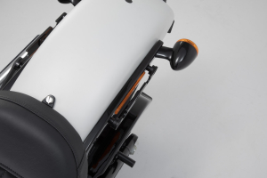 SLH nosič levý Harley-Davidson Softtail Slim (17-).