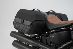 sada bočních tašek Legend Gear LH Harley-Davidson Softail Street Bob (17-).