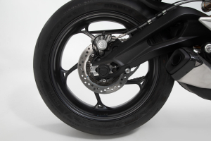 padací protektory na zadní osu Suzuki GSX-S750 (16-).