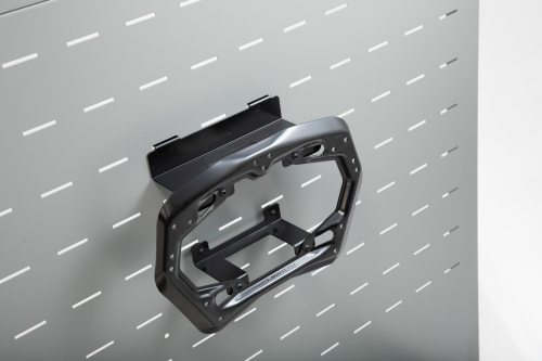 Fixture for sales display With PRO side carrier.