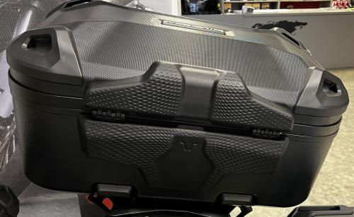 opěrka pro kufr DUSC XL- 55 litrů
