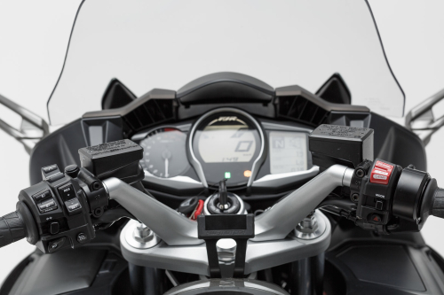 držák GPS  Yamaha FJR 1300