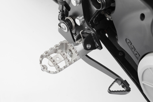 Montážní sada pro stupačky ION, Husqvarna DS 650 Terra / Strada (12-).