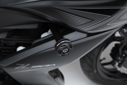 padací protektor  Kawasaki Z 300 (15.-).