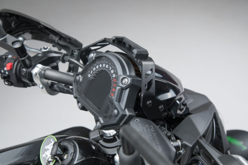 GPS držák pro kokpit černý. Kawasaki Z650 (16-).