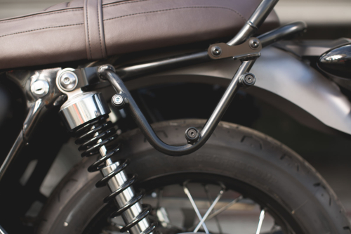 Legend Gear boční taška set - Černá edice Triumph Bonneville T100 (16-) / T120 (15
