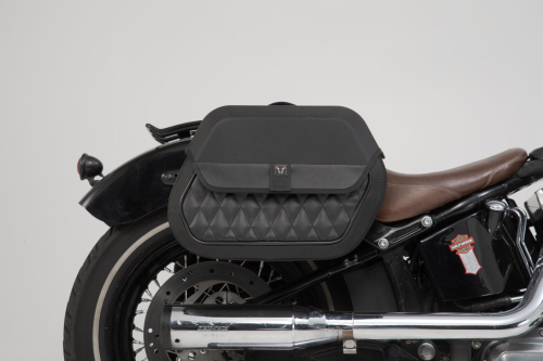 SLH boční nosič vpravo Harley-Davidson Softail Slim (12-17).