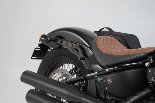 sada bočních tašek Legend Gear LH Harley-Davidson Softail Street Bob (17-).