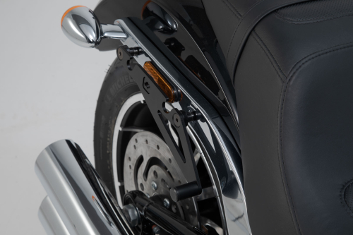 SLH boční nosič vpravo Harley-Davidson Softail Low Rider/ S (17-).