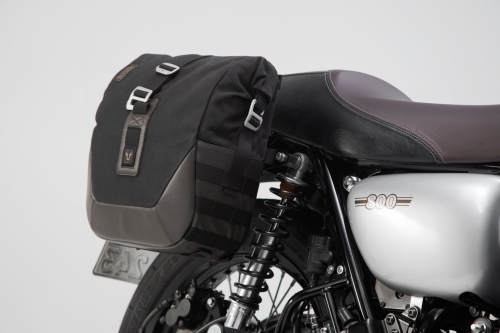 Legend Gear sada bočních tašek LC Black Edition Kawasaki W800 Street / Cafe (18-).