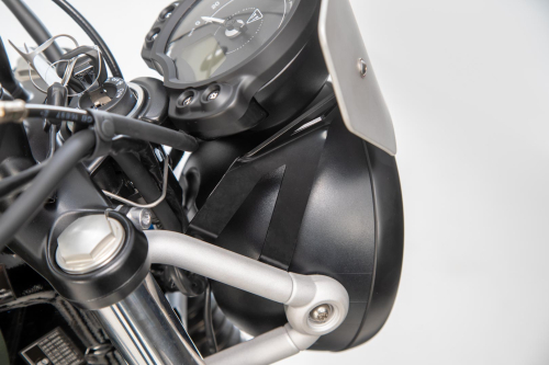 přední štítek stříbrný, Triumph Street Scrambler 900 (16-).