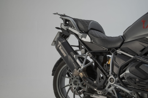 Akrapovic Slip On exhaust system Black. BMW R 1250 GS / Adv (18-).