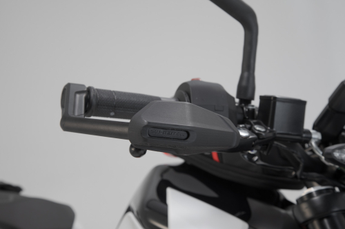 chránič páček vč. deflektoru proti větruKTM 390 Duke, Ducati Monster 937.