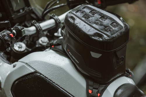 PRO Cross WP popruhový tankbag 5,5 litru