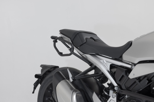 SLC nosič pravý Honda CB 1000 R (21-).