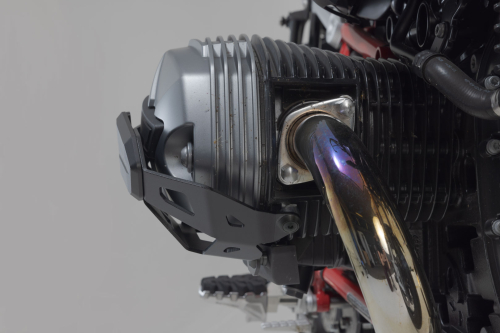 Cylinder guard Black. BMW R nineT / Pure / Scrambler (20-).