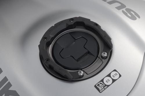 PRO tank ring  Suzuki GSX 1300 R Hayabusa (20-).
