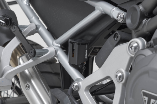 kryt nádržky kapaliny,černý Triumph Tiger 1200 models (22-).