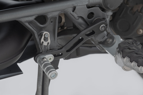 řadící páčka  BMW R 1200 GS/R 1200 GS Adventure.