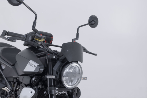 stítek černý  Husqvarna Svartpilen 801 (24-).